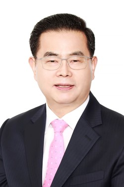 성창용 목사